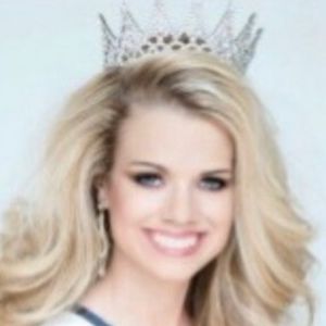 Meet your Posher, Kelli